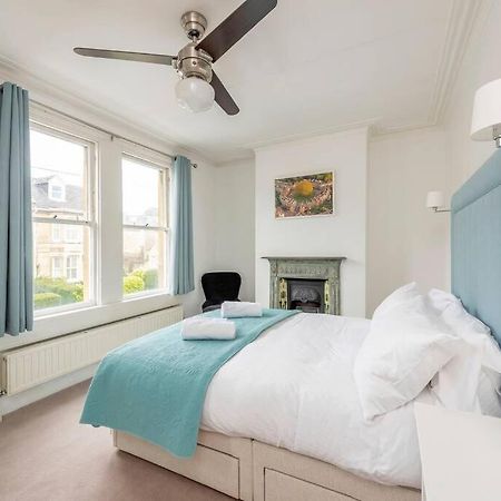 Spacious House - 2 Double Rooms - Street Parking - Garden Бат Екстериор снимка