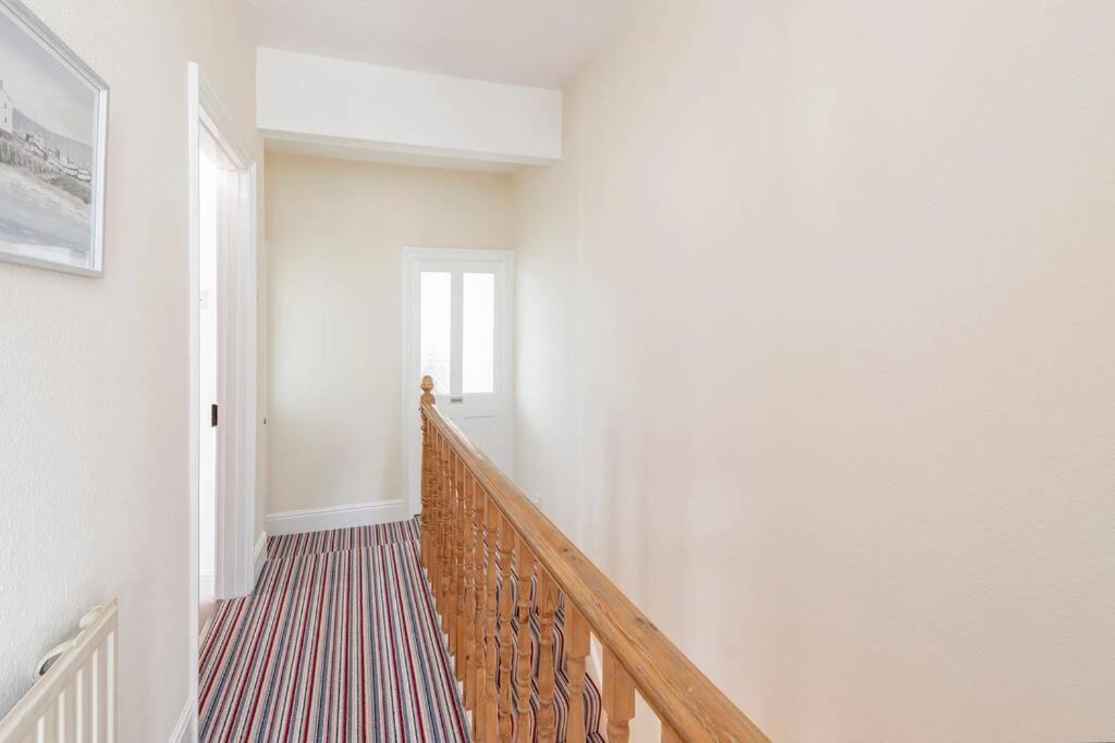 Spacious House - 2 Double Rooms - Street Parking - Garden Бат Екстериор снимка